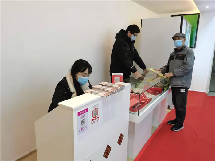 四川中青旅綿陽(yáng)分社、綿陽(yáng)市中旅假日旅行社、綿陽(yáng)自來(lái)文化傳播有限公司24H自助售貨服務(wù)盛大開(kāi)業(yè)