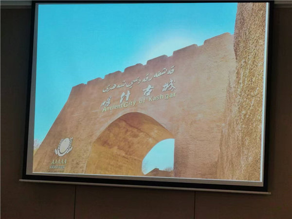 “金色胡楊 南疆盛景”秋攝漫旅行空調(diào)專(zhuān)列13日游